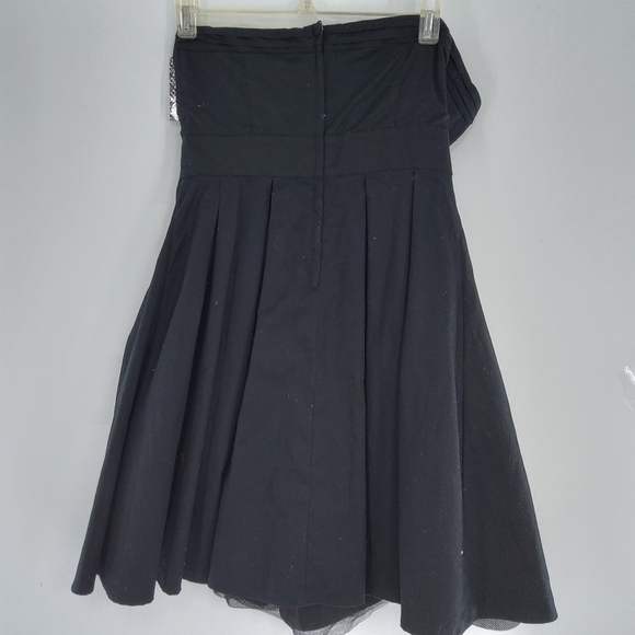 DIVIDED STRAPLESS FIT AND FLARE DRESS SIZE 8 - Picture 5 of 8